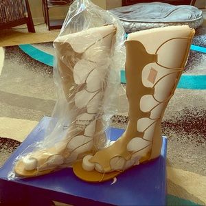 Beige gladiator sandals. Knee high. NWT